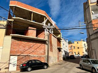 Gebäude  Cabanyes. En venta obra parada para 34 viviendas en sant feliu de guixols