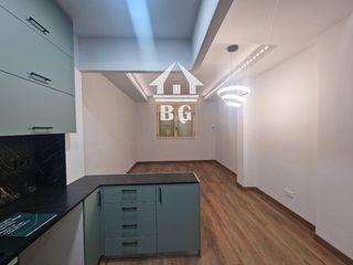 Pis a Els Pins. En venta piso de 2 hab. reformado  en el centro al lado  de la p