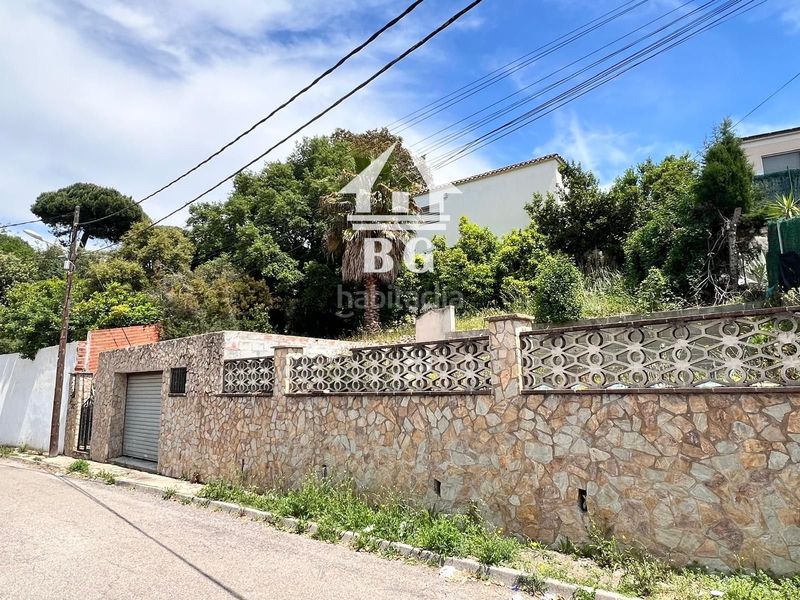 Foto 262fc6a8-cfbc-4988-b14a-cabf8beee7a7. Casa amb aparcament a Aiguaviva Parc Vidreres