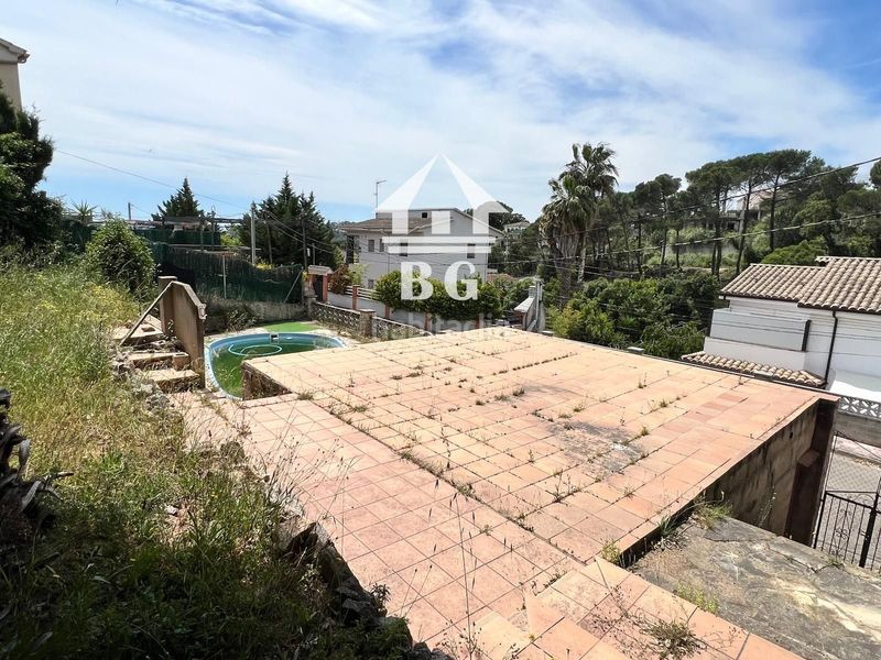 Foto e0b234e8-246b-4b4a-8dda-d1b0a824057b. Casa amb aparcament a Aiguaviva Parc Vidreres