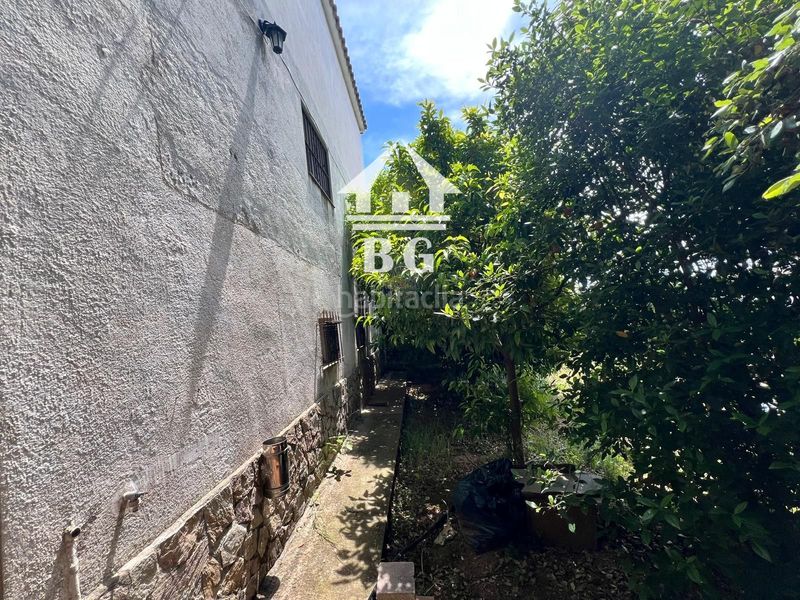Foto f3879378-075e-496c-ba34-139f4ad2ab4f. Casa amb aparcament a Aiguaviva Parc Vidreres