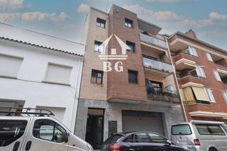Local Comercial  Juan ramón jimenez. En venta local comercial  duplex en malgrat de mar.