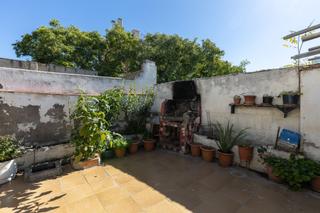 Maison dans Llefi. Casa con derecho a vuelo