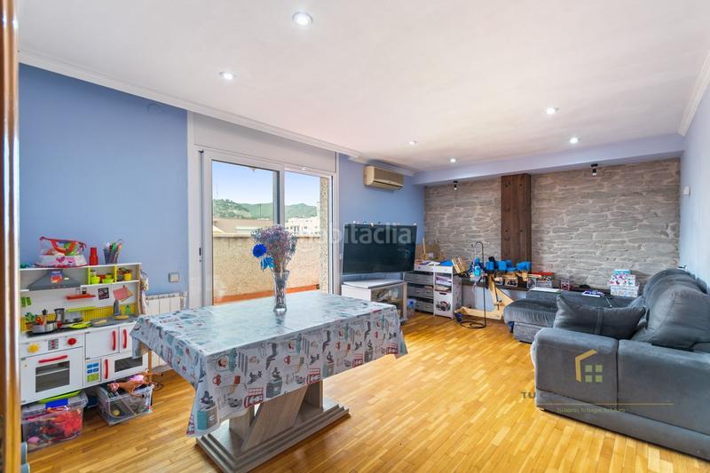Foto d2dc3e4f-20bd-4b97-b1d4-16b069f5493a. Flat with heating in Bufalà Badalona