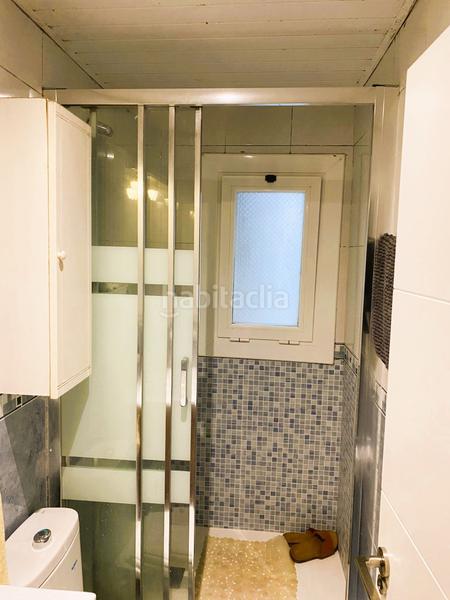 Foto 460a1406-cf3a-4a8b-805e-95e35e6804b7. Piso bonito piso con 2 balcones en Llefià Badalona