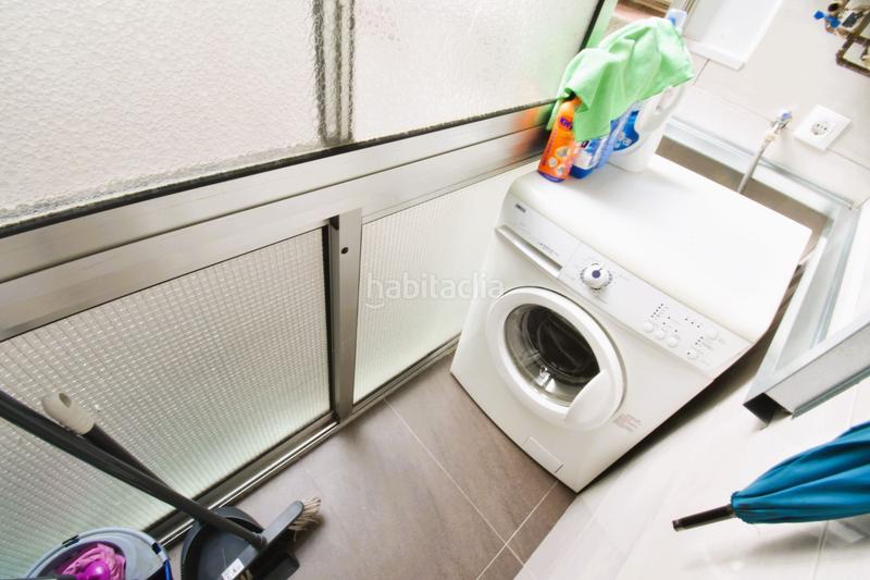 Foto e886efb1-f26c-4b48-b7a1-8f15d7edf326. Piso bonito piso con 2 balcones en Llefià Badalona