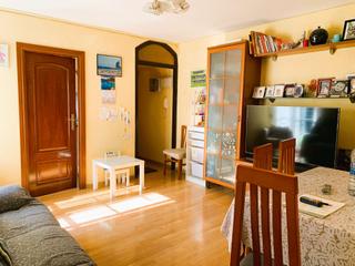 Appartement à Congrés. Fabuloso piso complamente exterior con 3 habitaciones y pequeño
