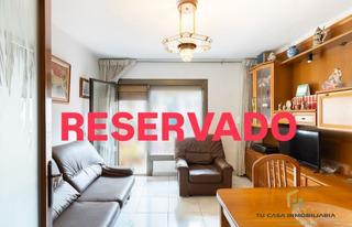 Appartement à Llefià. Fabuloso piso con ascensor, balcón y 3 habitaciones