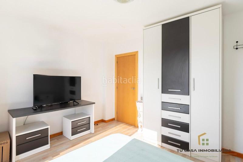 Foto 56833547-52a2-407c-be27-e49a51e279a8. Duplex in Morera Badalona