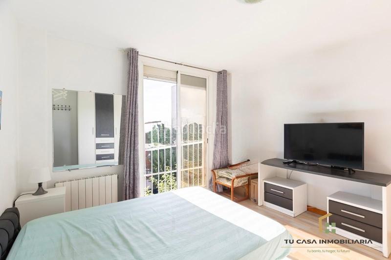 Foto f2005ac9-5e7e-44ad-a84a-f538d1f18af4. Duplex in Morera Badalona