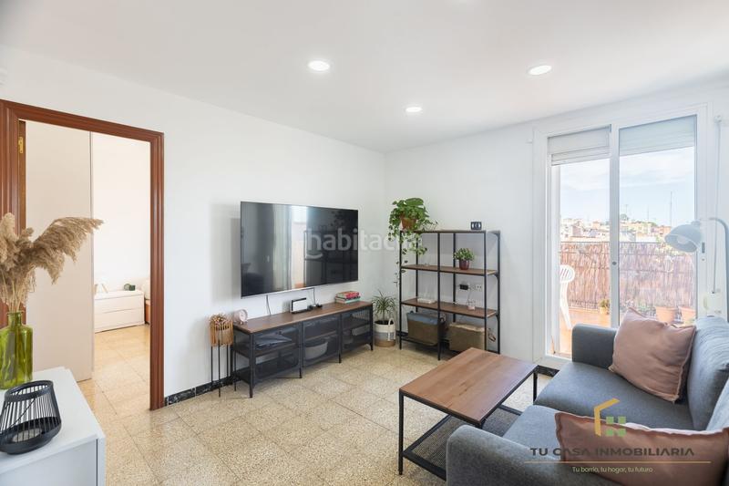 Foto 6b0564f4-14b5-4220-946b-7602307de6e4. Pis amb calefacció a Llefià Badalona