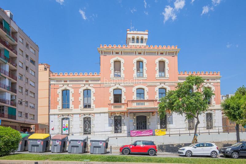 Foto 1e469ed0-6f05-43d7-8b82-a788d2f17388. Àtic amb calefacció a Llefià Badalona