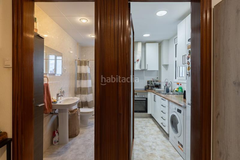 Foto 98aded70-90b4-47e7-a541-a83a51b1765e. Àtic amb calefacció a Llefià Badalona