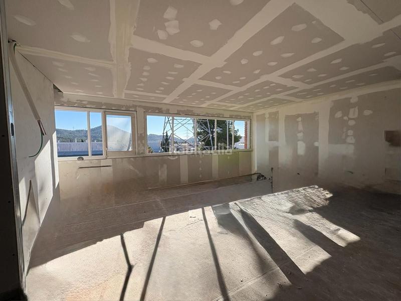 Foto 80602d93-a90d-43e1-9d4d-eceb1fffe5f7. Bâtiment à usage industriel dans Zona Industrial Rubí