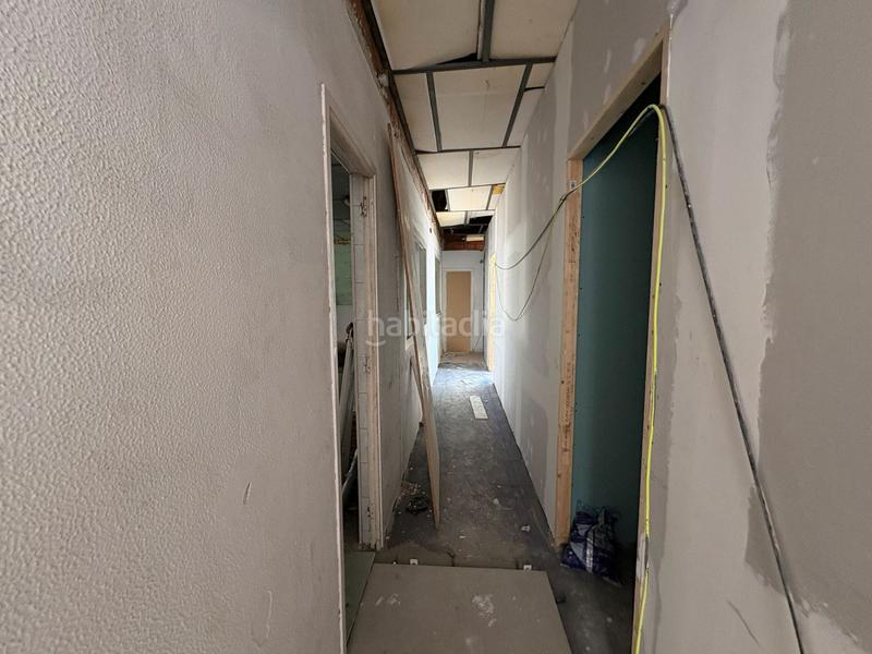 Foto ee2feeaa-ea7d-4957-92a4-1dce69c62140. Bâtiment à usage industriel dans Zona Industrial Rubí