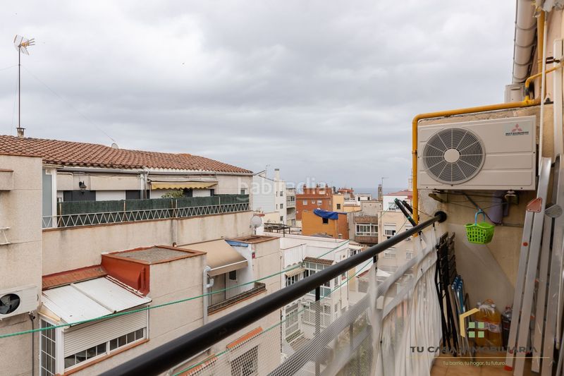 Foto 59f66716-ca16-4e4b-b955-f7360219b70c. Àtic amb calefacció a Bufalà Badalona