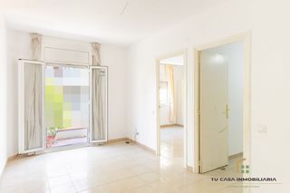 Pis a Llefià. Piso en venta en calle de pérez galdós