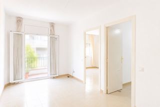 Flat in Llefià. Piso en venta en calle de pérez galdós