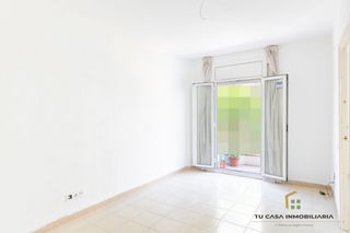 Etagenwohnung in Llefià. Piso en venta en calle de pérez galdós