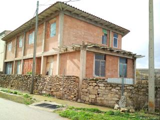 Casa aparellada  Norte. Pareado en construccion en tardajos