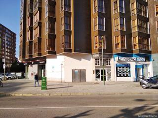 Local Comercial en Avenida de la Paz