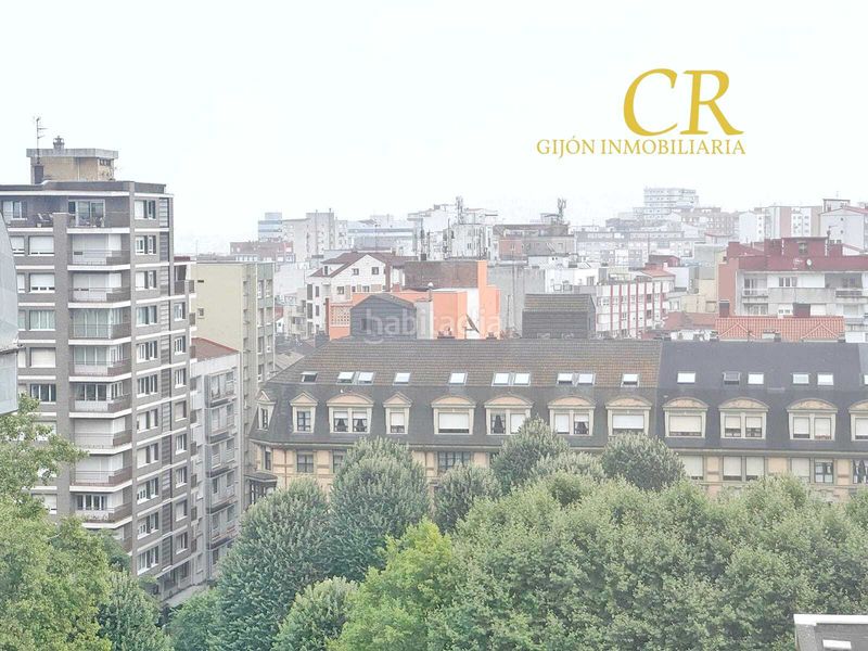 Foto 40eb098e-29f0-47df-9186-974d1d197d02. Ático en Centro Gijón