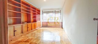 Flat in Calle Menéndez Pelayo