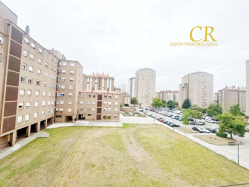 Foto cb311b17-6296-4c2b-8482-81dd3265938f. Appartamento in El Polígono Gijón