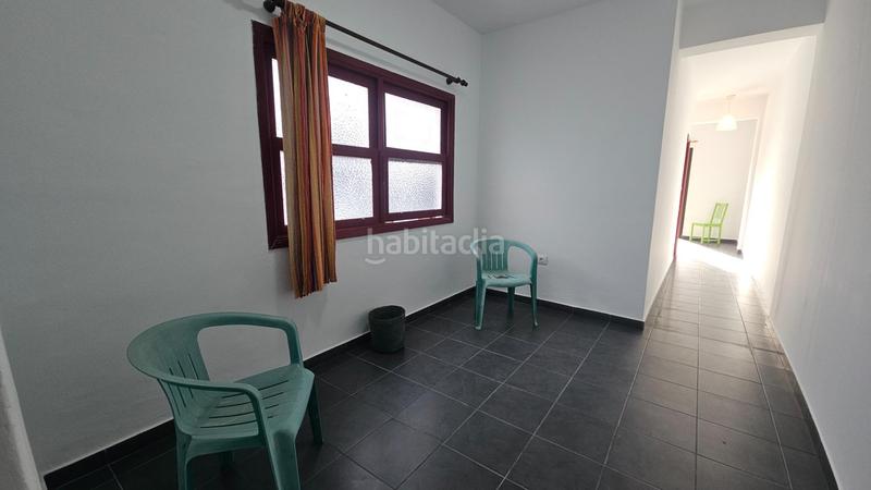Foto f90903ca-dd0d-4650-8ea3-5f8a9a4ea1b2. Alquiler piso amplio piso céntrico estudiantes en San Cristóbal de La Laguna