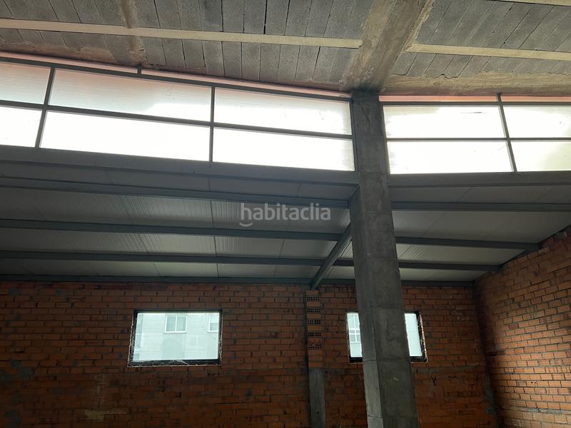 Foto fd15e20d-5fa3-47e8-b7d9-672edba9e505. Geschäftsraum in estrada de mourillos 16 in Celanova