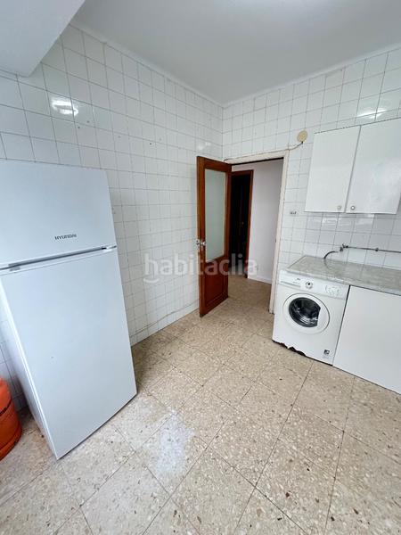 Foto 6400cc27-1a79-4735-8387-a0fe44a957a3. Location appartement dans rúa manuel rubén garcía álvarez 2 dans Ourense