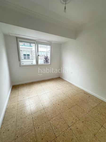 Foto 742a7a80-40f9-42b2-a253-6ac836793db7. Miete etagenwohnung in rúa manuel rubén garcía álvarez 2 in Ourense