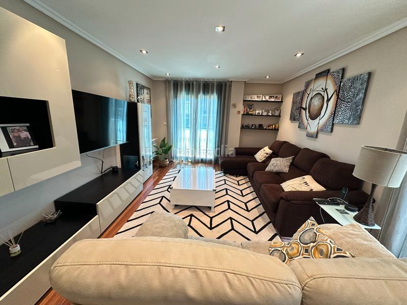 Foto a042c893-905a-493d-8a58-b3424ff6ecf7. Piso ? oportunidad única en el corazón de la ciudad ? en Ourense