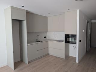 Location Appartement à Carrer nou 5. Pis al centre de vic, nou per estrenar