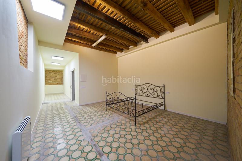 Foto 410c3ff7-3237-4491-9b6a-be4ccfb3c55a. Rent ground floor with fireplace heating in Centre Vic