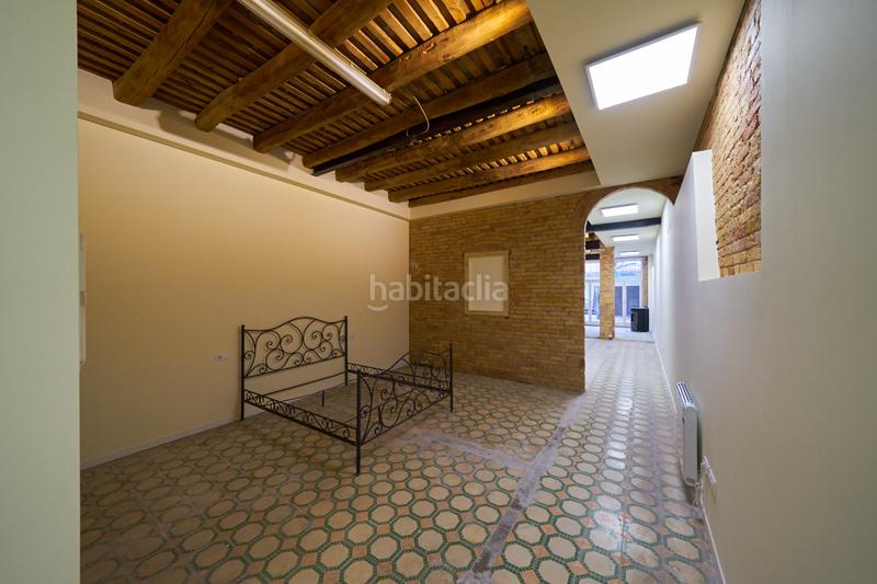 Foto 68a66d36-ab9f-4de1-b2b6-53254c034edc. Rent ground floor with fireplace heating in Centre Vic