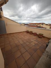 Duplex  Avinguda de la diputacio 1. Dúplex al centre de roda de ter