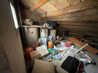 Duplex à Carrer de sant pere 34. Pis a reformar de 80 m²  al casc antic de vic