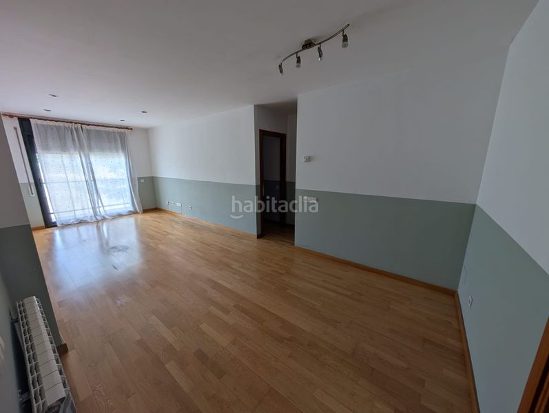 Foto 52d2b3a8-91aa-4ee6-97ee-5285e3e9f7c2. Pis amb calefacció aparcament a Nord Vic