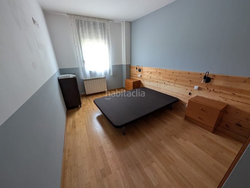 Foto 618079d0-b3d8-49f4-a4c3-2ca95bcdbe4c. Pis amb calefacció aparcament a Nord Vic