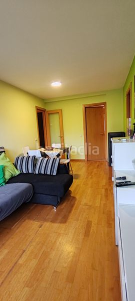 Foto 4c508020-fa7a-4581-b5b6-2e47db9a842b. Pis amb xemeneia calefacció aparcament a Montferrer i Castellbò