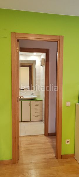 Foto 791fe2a6-ba63-4c14-9947-9f9776063c55. Pis amb xemeneia calefacció aparcament a Montferrer i Castellbò