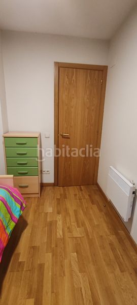 Foto d9bf6549-1762-4012-8d7c-b117d95c0a43. Pis amb xemeneia calefacció aparcament a Montferrer i Castellbò