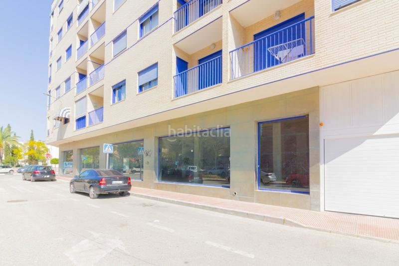 Foto c8580cde-18e3-4fab-8ec4-ba9d551fb327. Location local commercial dans Callosa de Segura