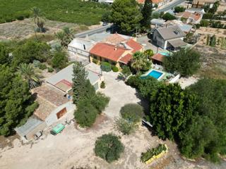 Maison  Barrio los marques. Casa de campo con una parcela de 10.000m2