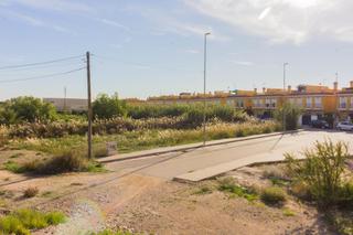 Terrain résidentiel  Calle reino unido. Terreno urbano con 600m2 en callosa de segura la monsina