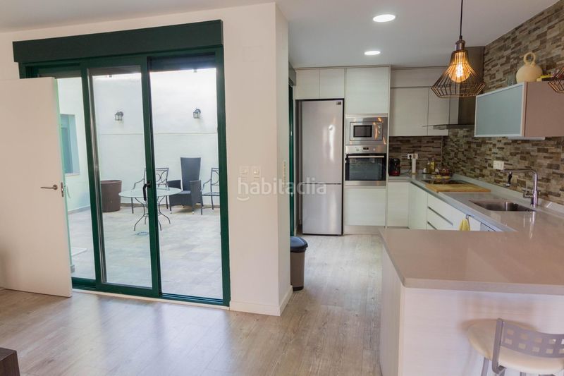 Foto c15eeab9-75bd-46d0-8ca3-58685236ed7d. Casa amb aparcament a Orihuela ciudad Orihuela