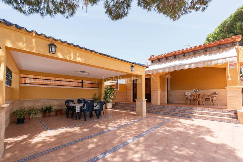 Foto 969113fa-43ab-4375-972e-56a534466987. Chalet  independiente en Punta Prima costa en Orihuela