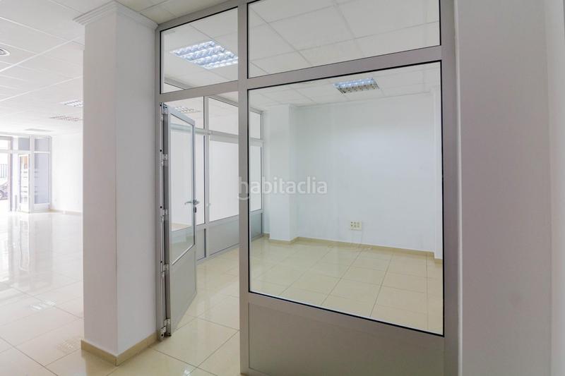 Foto 5d6acac1-dcf3-47d8-9567-b0df3beb6cae. Local comercial a Redován