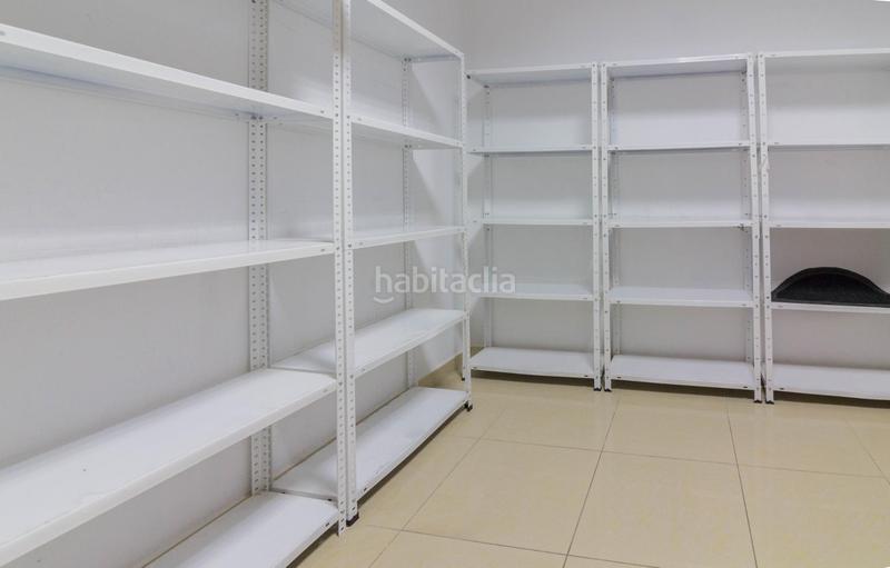 Foto d18bee65-c83d-402e-b5e9-f4edff88ecc9. Local comercial a Redován